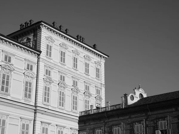 Palazzo Reale i Turin i svart och vitt — Stockfoto