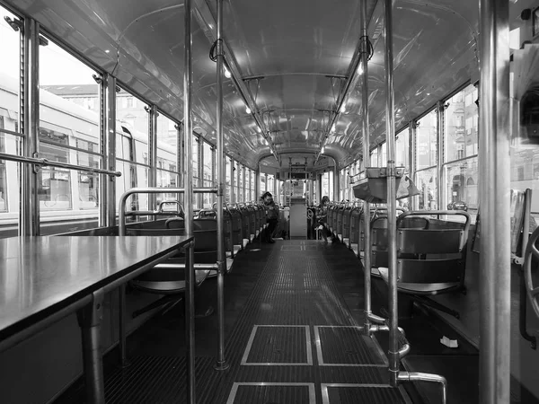 Oldtimer-Tram 312 beim Straßenbahnfest in Schwarz-Weiß — Stockfoto