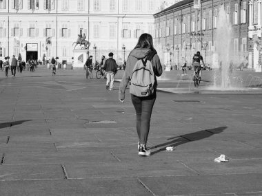 Piazza Castello Torino'da Meydanı'nda siyah ve beyaz