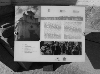 Alba San Giovanni Battista kilisede siyah ve beyaz