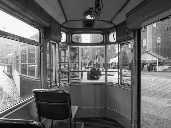 Alte deutsche Straßenbahn 3404 auf dem Turin Trolley Festival in schwarz und — Stockfoto