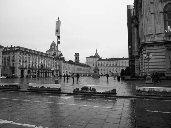 Praça Piazza Castello em Turim em preto e branco — Fotografia de Stock