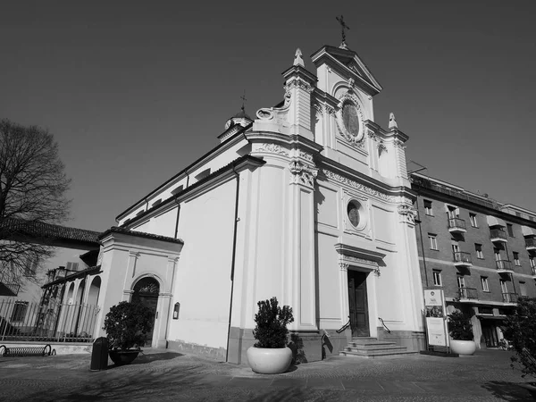 Kostel San Giovanni Battista v Alba v černé a bílé — Stock fotografie