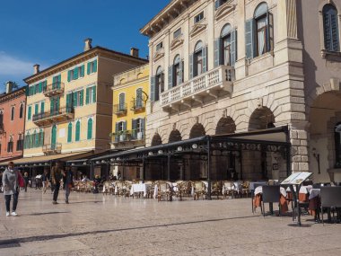 Piazza sutyen, verona