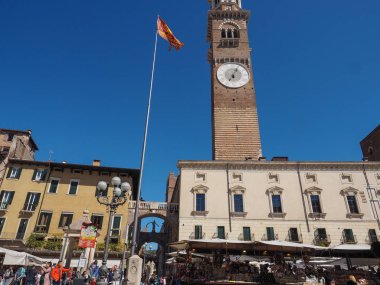 Verona 'da Piazza delle Erbe
