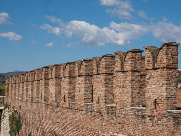 De oude kasteel Castelvecchio in Verona — Stockfoto