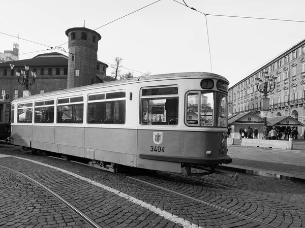 Vintage alemán 3404 tranvía en Turín Trolley Festival en negro y — Foto de Stock
