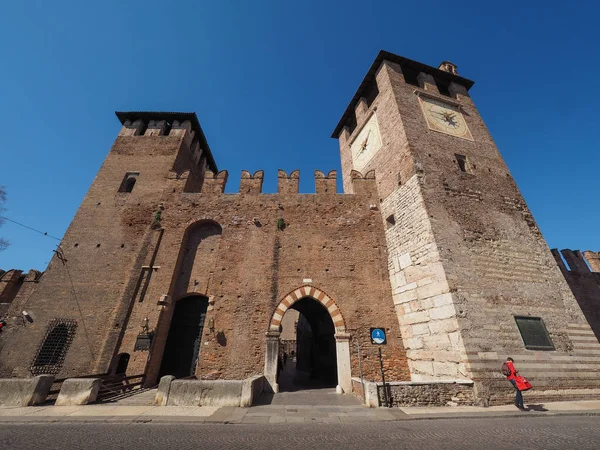 Castelvecchio antigo castelo em Verona — Fotografia de Stock