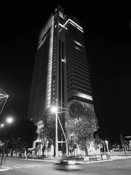 Grattacielo Intesa San Paolo a Torino in bianco e nero — Foto Stock
