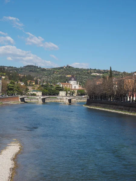 Río Adigio en Verona —  Fotos de Stock
