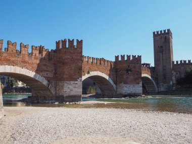 Castelvecchio'yu Köprüsü aka Scaliger köprü Verona
