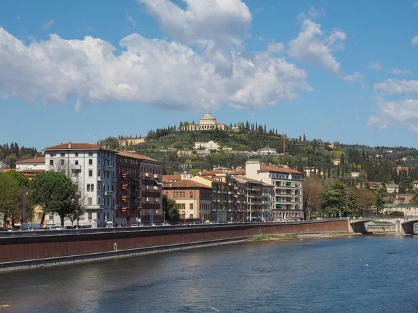 Fiume Adige a Verona — Foto Stock