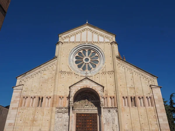 San Zeno basilica in Verona — Stock Photo, Image