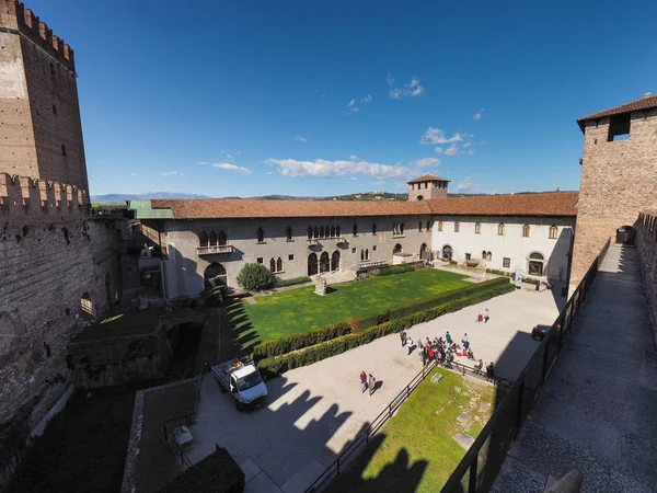Castelvecchio antiguo castillo en Verona —  Fotos de Stock