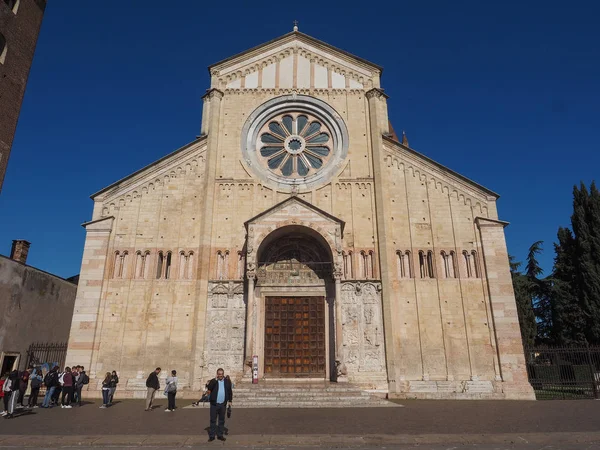 Basílica de San Zeno en Verona —  Fotos de Stock