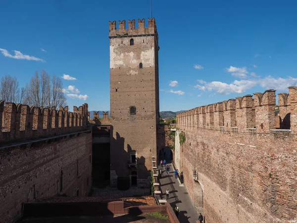 De oude kasteel Castelvecchio in Verona — Stockfoto