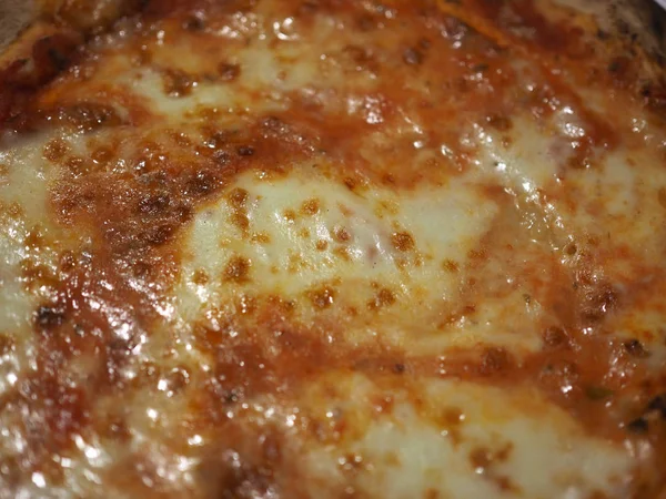 Pizza margherita comida horneada —  Fotos de Stock
