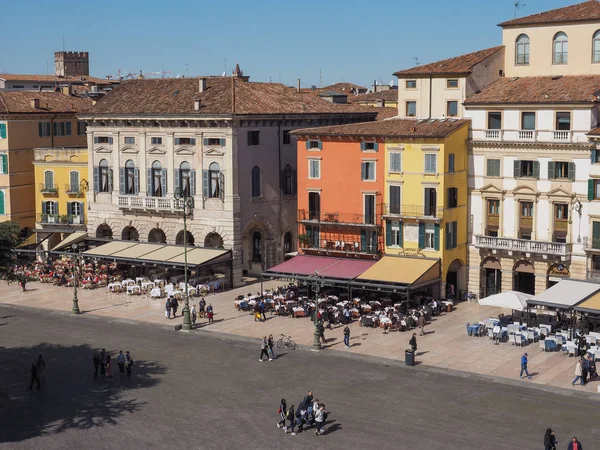 Piazza Brà ve Veroně — Stock fotografie