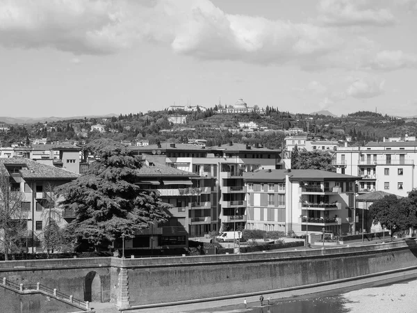 Veduta aerea di Verona in bianco e nero — Foto Stock