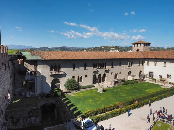 Castelvecchio starego zamku w mieście Werona — Zdjęcie stockowe