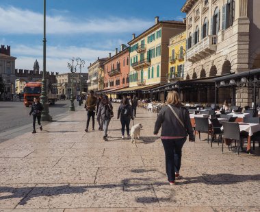 Piazza sutyen, verona