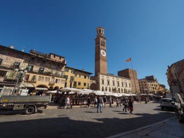Verona 'da Piazza delle Erbe