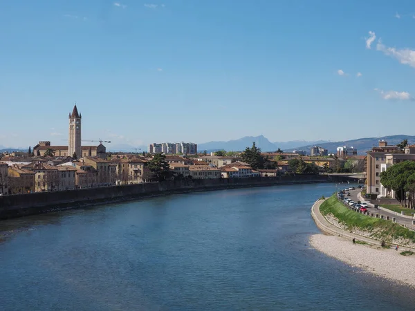 Castelvecchio old castle in Verona — Stock Photo, Image