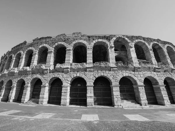 Arena van Verona Romeins amfitheater zwart-wit — Stockfoto