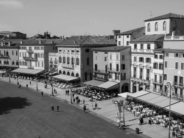 Piazza Bra in Verona black and white — Stock Photo, Image