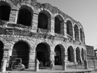 Verona Arena Roma amfi siyah ve beyaz