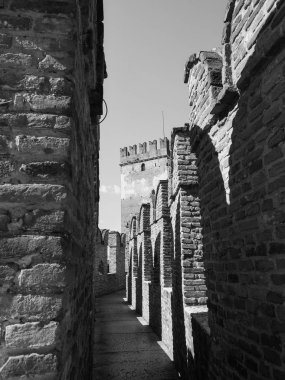 Castelvecchio'yu eski kale Verona siyah ve beyaz