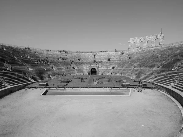 Římský amfiteátr Verona Arena černé a bílé — Stock fotografie