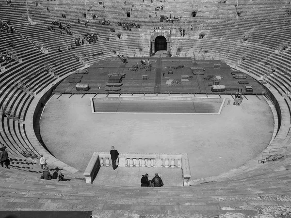 Římský amfiteátr Verona Arena černé a bílé — Stock fotografie