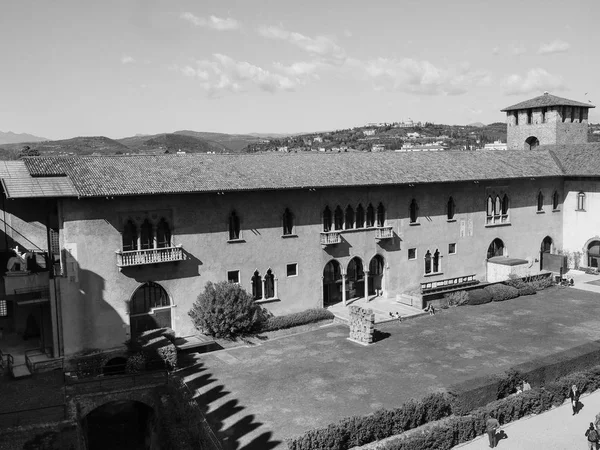 Museu Castelvecchio em Verona preto e branco — Fotografia de Stock