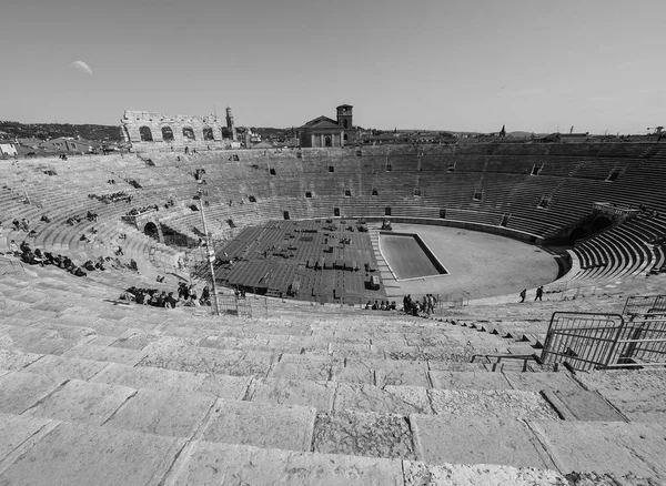 Rzymski amfiteatr w Weronie czarno-białe — Zdjęcie stockowe