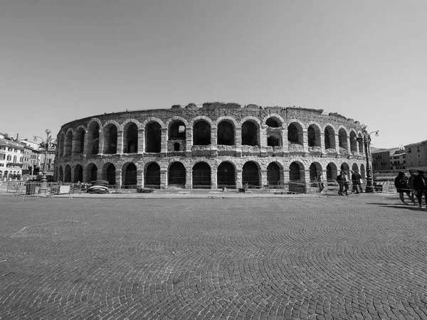 Verona Arena római amfiteátrum fekete-fehér — Stock Fotó