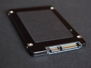 SSD katı hal sürücüsü