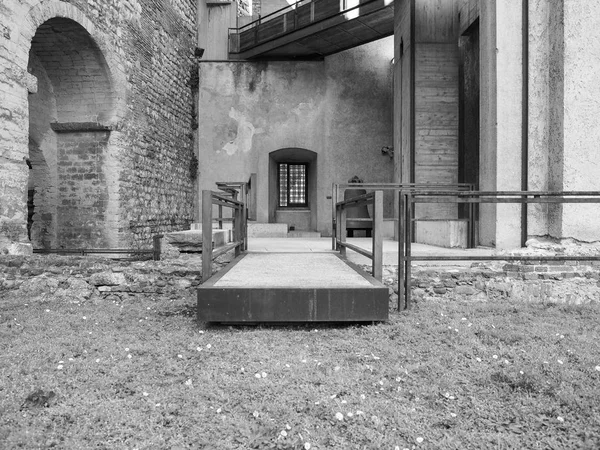 Museu Castelvecchio em Verona preto e branco — Fotografia de Stock