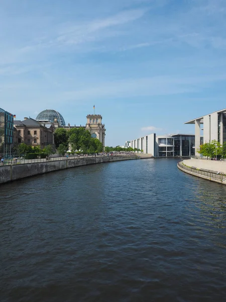 Río Spree en Berlín — Foto de Stock