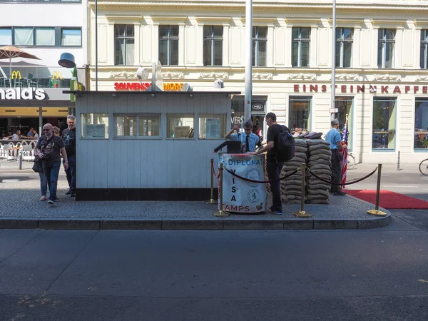Checkpoint charlie Berlin