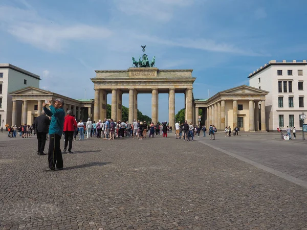 Brandenburger Tor (Brandenburg Gate) in Berlin — Stock Photo, Image