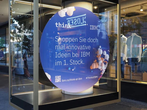 Berlin'de Ibm mağazası — Stok fotoğraf