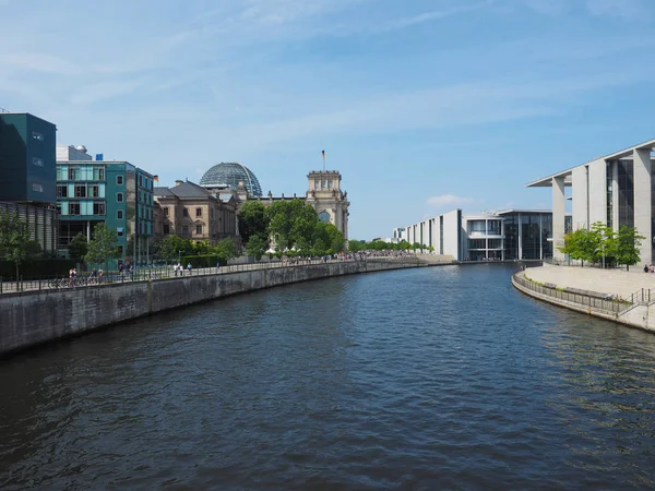 Río Spree en Berlín — Foto de Stock