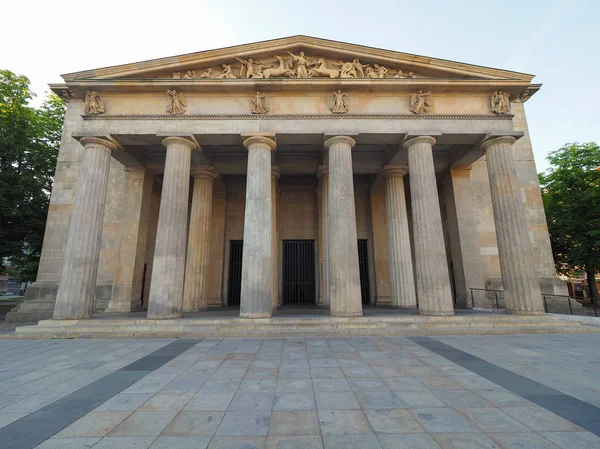 Neue Wache (nieuwe wachtlokaal) in Berlijn — Stockfoto