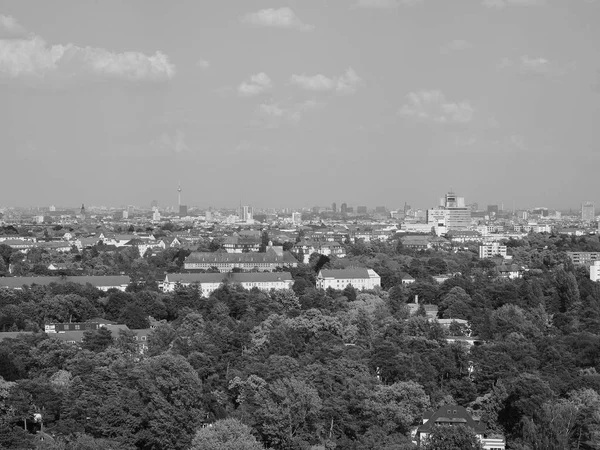 Letecký pohled na Berlín v černobílé — Stock fotografie