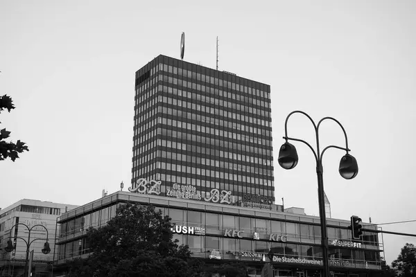 欧罗巴中心在柏林的黑白 — 图库照片