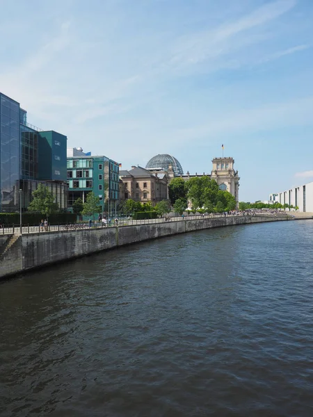 Berlin spree Nehri — Stok fotoğraf