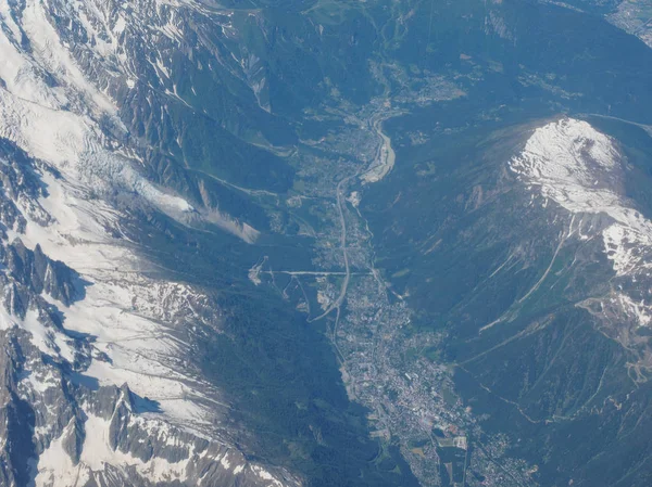 Luchtfoto van Alps Mountain — Stockfoto