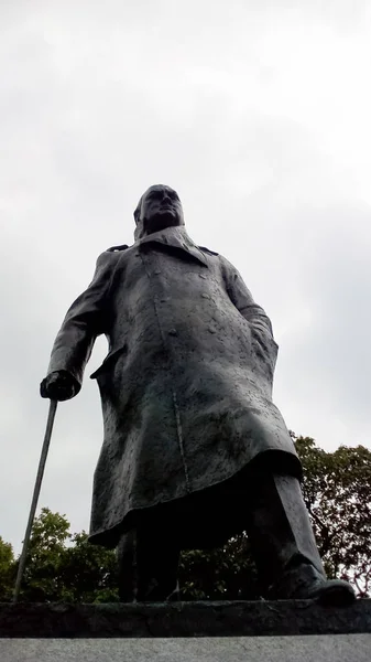 Churchill staty i London — Stockfoto