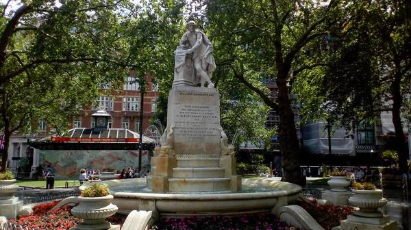 Shakespeare socha v Londýně — Stock fotografie